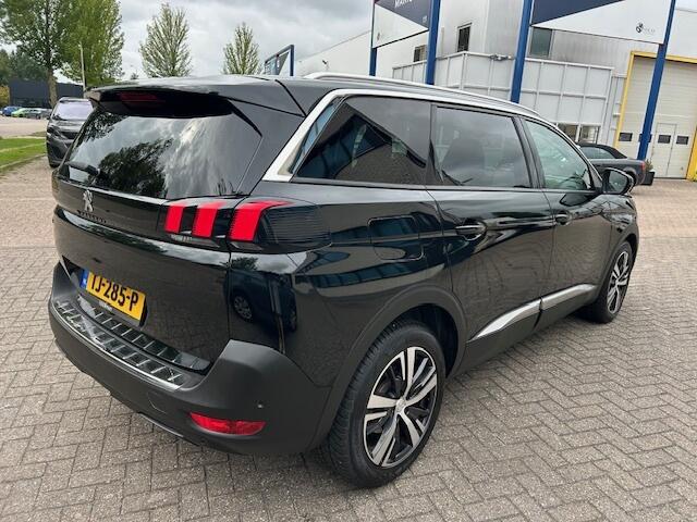 Peugeot 5008 1.6 e-THP BL. Prem. 165PK 7PERS. LEER CARPLAY.