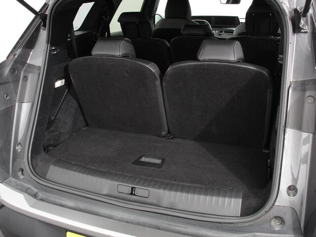 Peugeot 5008 1.2 Hybrid 145pk Automaat Allure 7p Navigatie Apple Carplay/Android Auto Camera Climate control Dab Led Keyless start Lichtmetalen Velgen Parkeer sensoren