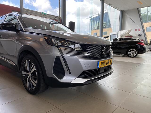 Peugeot 5008 1.2 PureTech Active Pack Business,7 Zitplaatsen,Navigatie,Climate Control,Multifunctioneel Stuur,Bluetooth,Cruise Control,Parkeersensoren,Elektrische achterklep,Privacy glass,Camera,Keyless,Dode hoek waarschuwing buitenspiegels,Digital dash,18 Inch Lmv