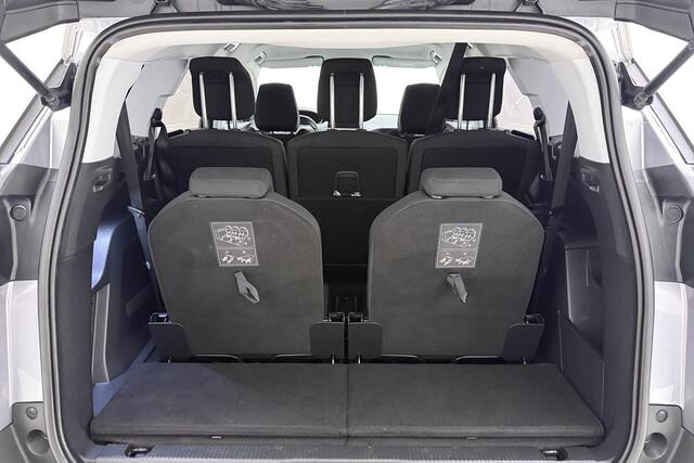 Peugeot 5008 1.2 PureTech Blue Lease Executive | 7 persoons | Cruise control | Climate control | Navigatie full map | Lichtmetaal 17"