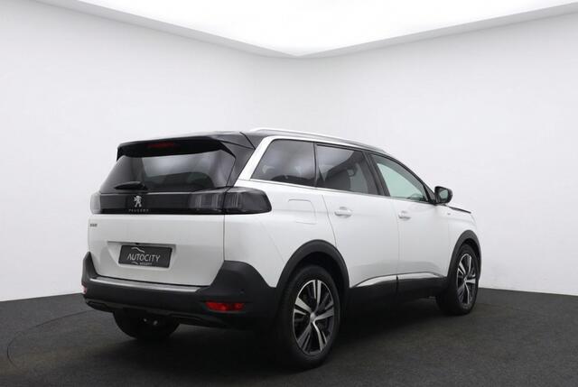 Peugeot 5008 1.2 Hybrid 145 GT 7 persoons | Massagestoelen | Memory | Stoelverwarming