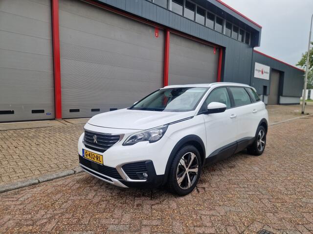 Peugeot 5008 1.2 PureTech Active/camera/navigatie/garantie