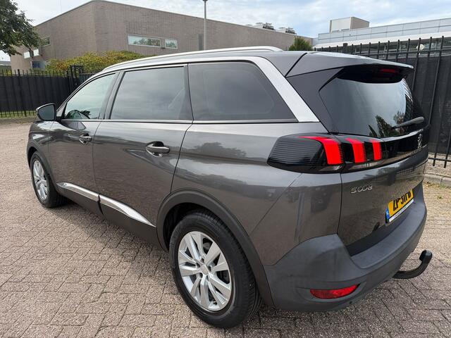 Peugeot 5008 1.2 PureTech Blue Lease Executive 7 Pers Carplay