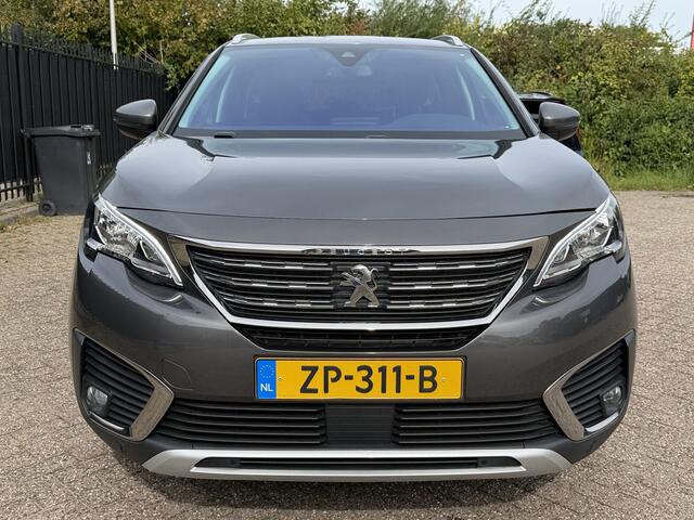 Peugeot 5008 1.2 PureTech Blue Lease Executive 7 Pers Carplay