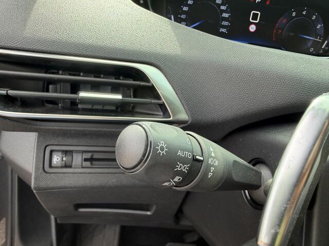 Peugeot 5008 1.2 PureTech Blue Lease Executive 7 Pers Carplay