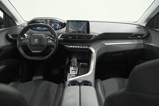 Peugeot 5008 PureTech 130 EAT8 Crossway | Trekhaak | Camera | Navigatie | Apple Carplay