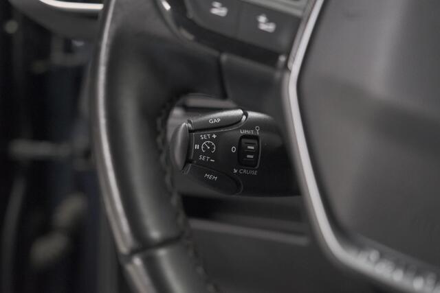 Peugeot 5008 PureTech 130 EAT8 Crossway | Trekhaak | Camera | Navigatie | Apple Carplay