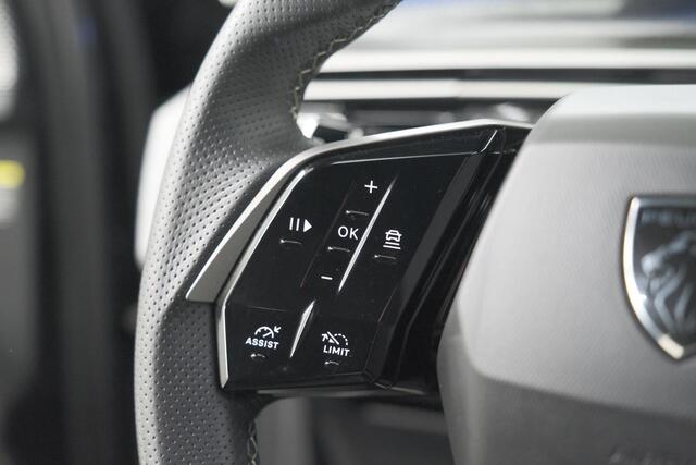 Peugeot 5008 1.2 Hybrid 136 GT 7p | Adaptieve Cruise control | Elektrische Kofferklep | Camera | Stoelverwarming