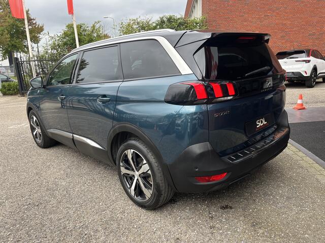 Peugeot 5008 1.2 130 PK GT-Line Crossway 7P. // ADAPT. CRUISE // SCHUIF-KANTELDAK // LEDER-ALCANTARA // ELEK. STOEL+GEHEUGEN // FOCAL AUDIO // AFN. TREKHAAK // DODEHOEK //