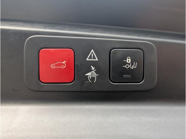 Peugeot 5008 1.2 PT BL. ALLURE, 7persoons, PDC V+A, Trekhaak, Cruise, Laneassist