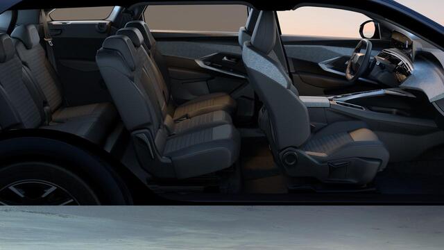 Peugeot 5008 1.2 Hybrid 145 Allure 7p | PANORAMIC NAVIGATION | 360° CAMERA | STOEL + STUURVERW. | KEYLESS ENTRY | 7-PERSOONS | ADAPTIVE CRUISE |