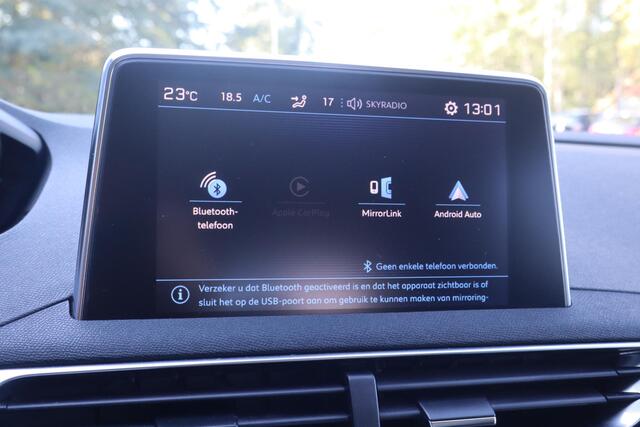 Peugeot 5008 1.2 PureTech Allure | 7 Persoons | Elektrisch glazen panorama-dak | Trekhaak | Pack Safety | Focal Audio