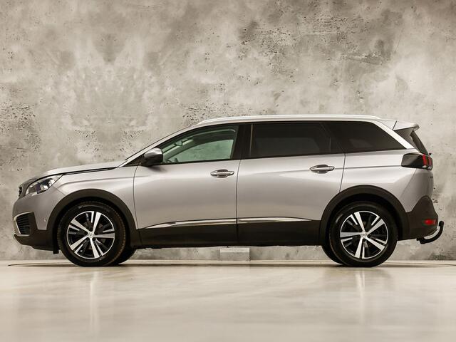 Peugeot 5008 1.2 PureTech Allure 7 Persoons (PANORAMADAK, APPLE CARPLAY, GROOT NAVI, 360 CAMERA, SPORTSTOELEN, GETINT GLAS, LEDER, CRUISE, NIEUWE APK, NIEUWSTAAT) – foto 2
