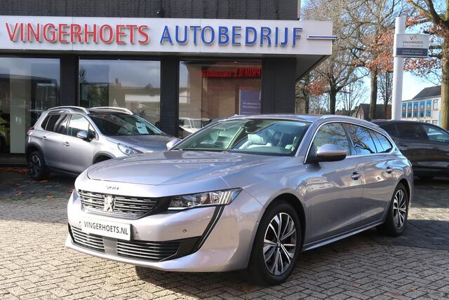 Peugeot 508 SW 1.6-16v. 180 Pk * Automaat * Super Mooi * Wit Lederen Interieur * Navigatie * Vierseizoenenbanden Michelin * Focal Geluid * L.M. Velgen * Stoelverwarming * Dodehoekbewaking * Vingerhoets; Vierde Generatie Eersteklas Service. Al meer dan 100 jaar een be