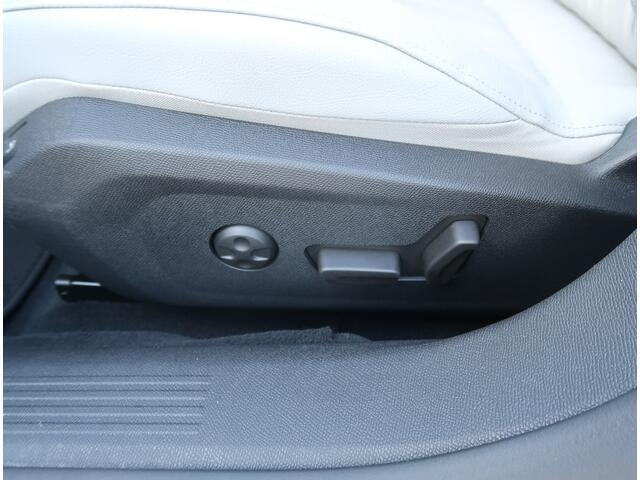 Peugeot 508 SW 1.6-16v. 180 Pk * Automaat * Super Mooi * Wit Lederen Interieur * Navigatie * Vierseizoenenbanden Michelin * Focal Geluid * L.M. Velgen * Stoelverwarming * Dodehoekbewaking * Vingerhoets; Vierde Generatie Eersteklas Service. Al meer dan 100 jaar een be