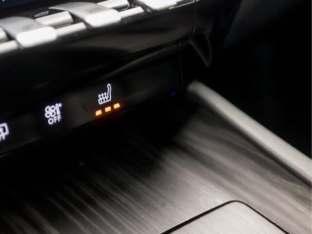 Peugeot 508 SW 1.6 Plug-in HYbrid GT Sport 225Pk Automaat (APPLE CARPLAY, GROOT NAVI, FOCAL AUDIO, LEDER, STOELVERWARMING, SPORTSTOELEN, GETINT GLAS, KEYLESS, NIEUWE APK, NIEUWSTAAT)