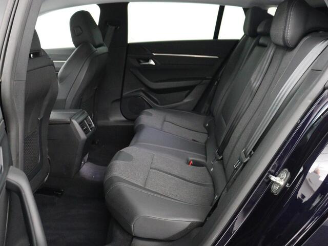 Peugeot 508 1.6 HYbrid 225 Allure | Adaptive cruise | Half leder | Carplay | Camera | Navigatie | Parkeerhulp | Full LED | Sfeerverlichting | Climate control | Bluetooth | PHEV | Plug In