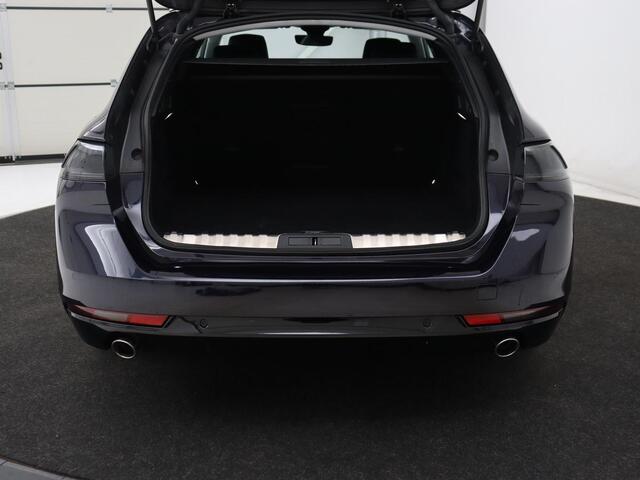 Peugeot 508 1.6 HYbrid 225 Allure | Adaptive cruise | Half leder | Carplay | Camera | Navigatie | Parkeerhulp | Full LED | Sfeerverlichting | Climate control | Bluetooth | PHEV | Plug In