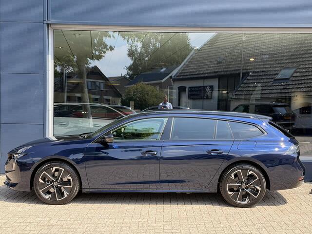 Peugeot 508 SW 1.6 HYbrid 180 PK Allure | Nieuwe Auto "Final Edition" | LED Verlichting | Navigatie | Keyless Entry | Camera | Dode Hoek Detectie | Cruise Control | Climate Control | ADAS Rijhulpsystemen | 18" Lichtmetalen Velgen | DAB+ Radio | Draadloze Apple Carpla