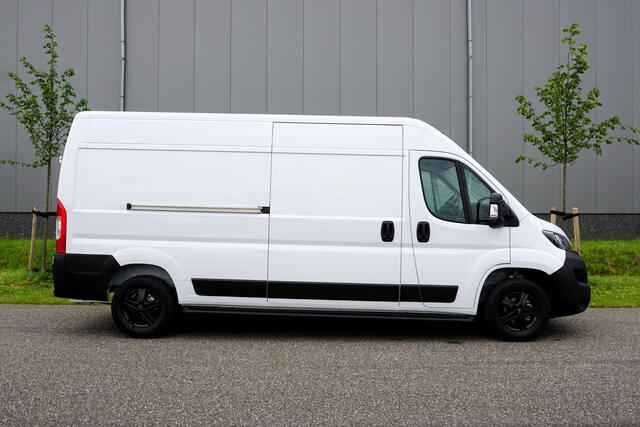 Peugeot BOXER 335 2.2 BlueHDi 140 L3H2 Premium Nieuw |140 pk |Carplay |Camera |Cruise |Bluetooth |3500 KG |Direct leverbaar |EURO6D |BPM voordeel!