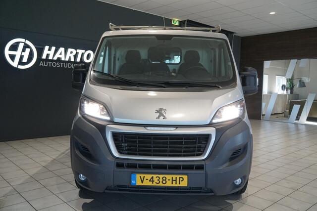Peugeot BOXER 330 2.0 BlueHDI L1H1 Premium Pack + CAMERA / NAVIGATIE / IMPERIAAL / TREKHAAK