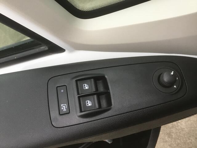 Peugeot BOXER 333 2.2 BlueHDi 120 L3H2 Premium Ombouw Camper Mogelijk Wanden en Deuren geisoleerd