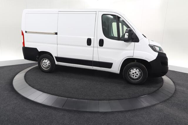 Peugeot BOXER 330 2.2 BlueHDi 120 L1H1 Premium | Trekhaak | Camera | Betimmering Laadruimte | Navigatie