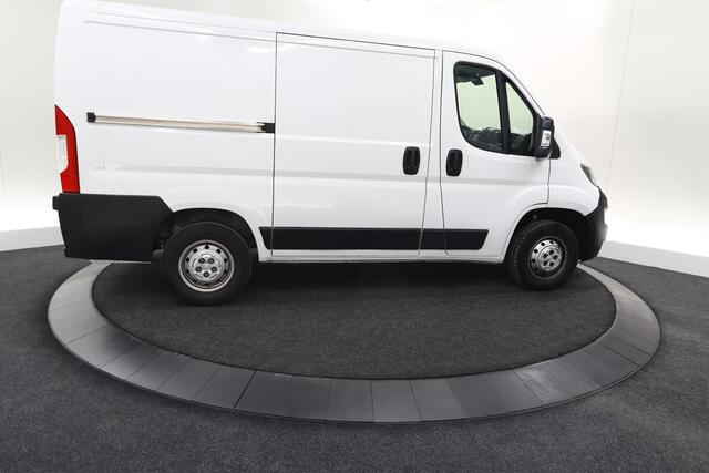 Peugeot BOXER 330 2.2 BlueHDi 120 L1H1 Premium | Trekhaak | Camera | Betimmering Laadruimte | Navigatie