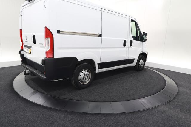 Peugeot BOXER 330 2.2 BlueHDi 120 L1H1 Premium | Trekhaak | Camera | Betimmering Laadruimte | Navigatie