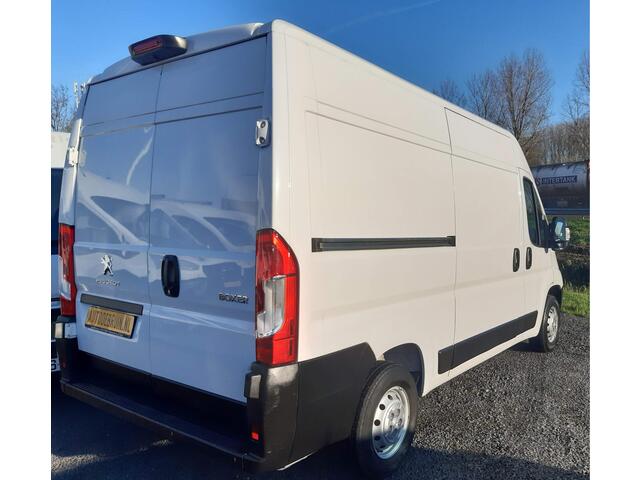 Peugeot BOXER 2.2 BlueHDi 140 Pk L2/H2 Airco Cruise Control Navigatie
