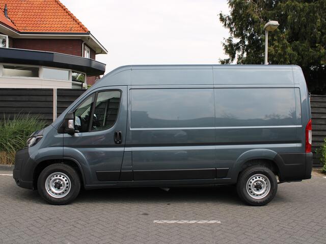 Peugeot BOXER 2.2 BlueHDi 140PK L2H2 3.5t EAT8 Automaat Navigatie, Achteruitrijcamera, Trekhaak, Climate Control, Apple Carplay, Android Auto