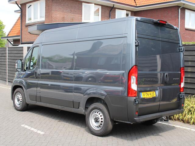 Peugeot BOXER 2.2 BlueHDi 140PK L2H2 3.5t EAT8 Automaat Navigatie, Achteruitrijcamera, Trekhaak, Climate Control, Apple Carplay, Android Auto