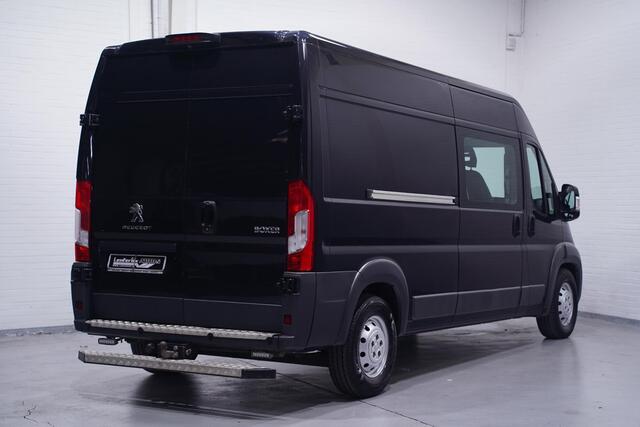 Peugeot BOXER 2.0 BlueHDI 163 pk L3H2 Dubbel Cabine 5-Zits Airco Trekhaak 3.000 kg, Cruise Control, PDC achter, NAP