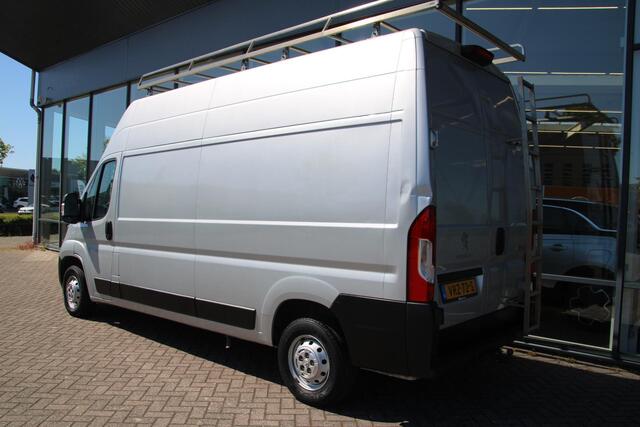 Peugeot BOXER 335 2.2 BlueHDi 165pk L3H3 Asphalt Euro6 Airco Navi Camera BPM-vrij 49112km Ned.auto