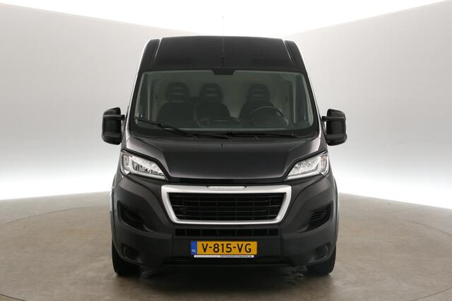 Peugeot BOXER 330 2.0 BlueHDI L2H2 Airco Camera Cruise Trekhaak 3 Persoons Ladder Parkeersensoren