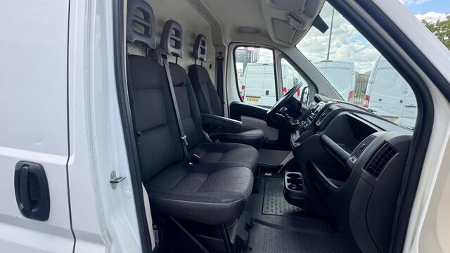 Peugeot BOXER 2.0 HDI 96KW 131PK EURO 6 AIRCO/ NAVIGATIE/ CAMERA/C RUISE CONTROL/ 100% DEALERONDERHOUDEN