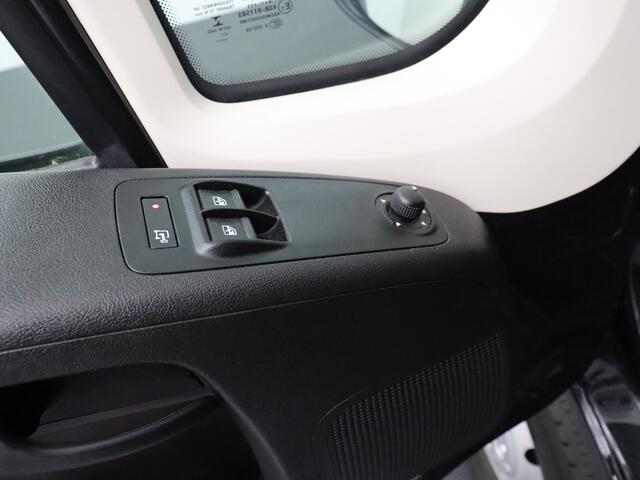 Peugeot BOXER 2.2BlueHDi 165PK Bakwagen+Laadklep | Airco | Cruise | Zijdeur | Dakspoiler | 3-Persoons | Camera