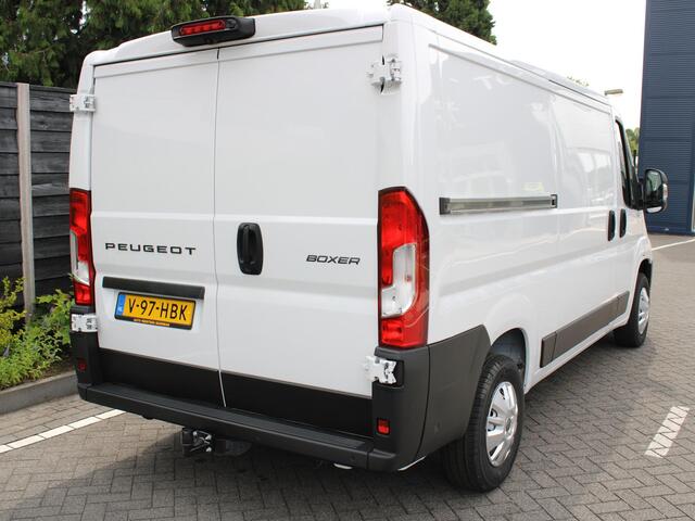 Peugeot BOXER 2.2 BlueHDi 120PK S&S L2H1 3.0t Trekhaak, Navigatie, Achteruitrijcamera, Cruise Control, Airco, Dodehoek Detectie