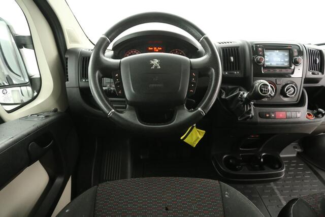 Peugeot BOXER 2.0 HDI L2H1 Airco Cruise LED 3 Persoons Elektrpakket Trekhaak