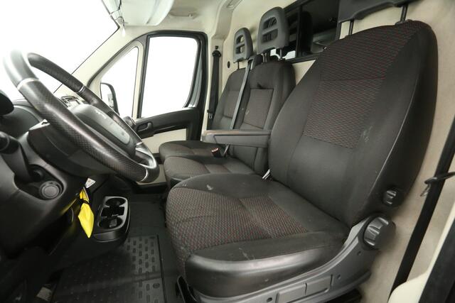 Peugeot BOXER 2.0 HDI L2H1 Airco Cruise LED 3 Persoons Elektrpakket Trekhaak