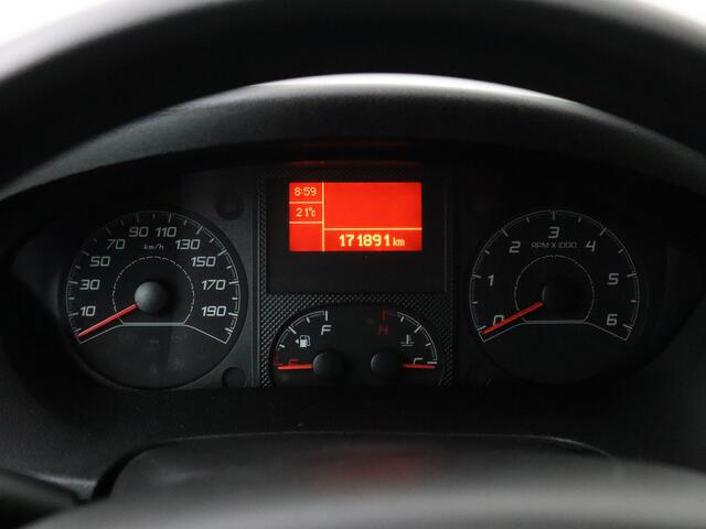 Peugeot BOXER 2.2BlueHDi 165PK L2H1 Zwaar | Leder | 3000Kg Trekhaak | Navigatie | Camera | Betimmering | Airco | Cruise