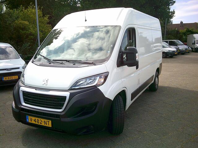 Peugeot BOXER 335 2.0 BlueHDI L2H2 Premium VOORZIEN VAN AIRCO+CRUISE+LUCHTVEERING!