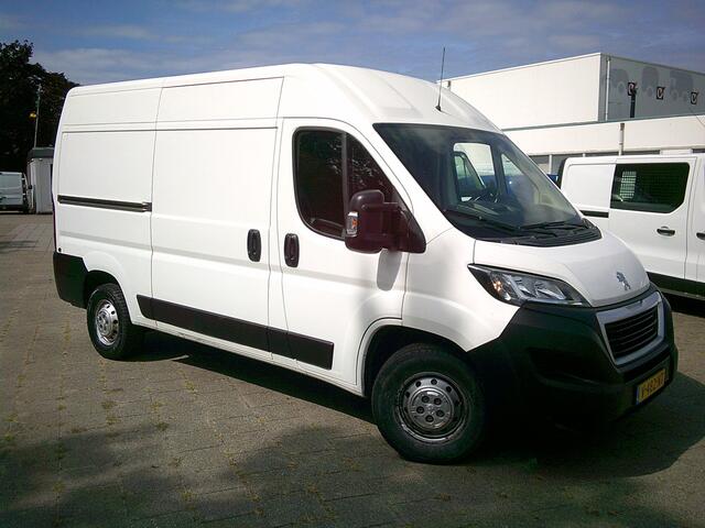 Peugeot BOXER 335 2.0 BlueHDI L2H2 Premium VOORZIEN VAN AIRCO+CRUISE+LUCHTVEERING!