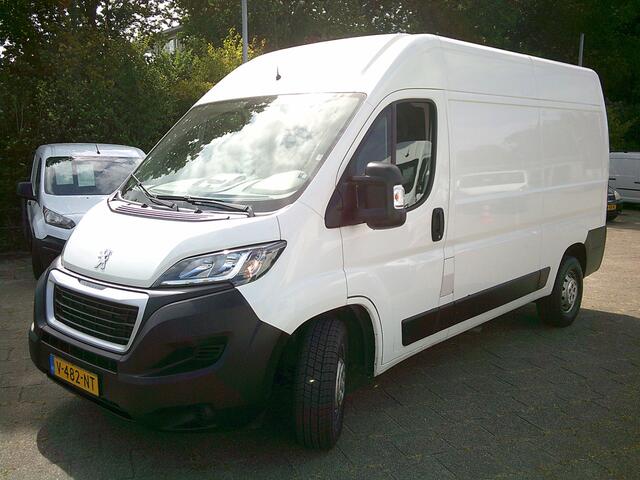 Peugeot BOXER 335 2.0 BlueHDI L2H2 Premium VOORZIEN VAN AIRCO+CRUISE+LUCHTVEERING!
