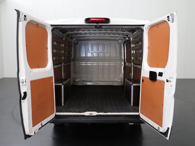 Peugeot BOXER 2.2BlueHDi 120PK L2H1 Premium | Camera | 3-Persoons | Betimmering | Cruise