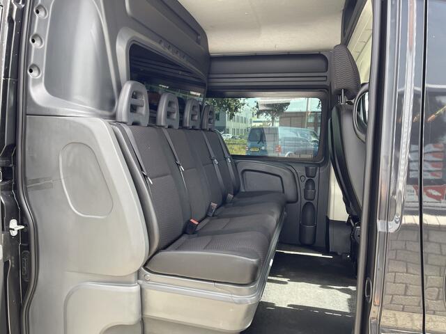 Peugeot BOXER 330 2.0 BlueHDI 130pk L2H2 Premium Pack DC 6 persoons / vaste prijs rijklaar ¤ 16.950 ex btw / lease vanaf ¤ / zwart metallic / airco / cruise / navigatie / trekhaak / camera / euro 6