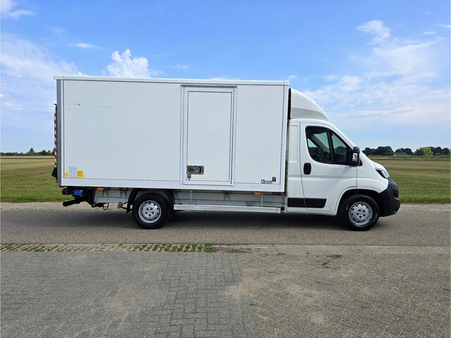 Peugeot BOXER 435 2.2 BlueHDi Bakwagen + laadklep - 165 Pk - Euro 6 - Airco - Cruise Control