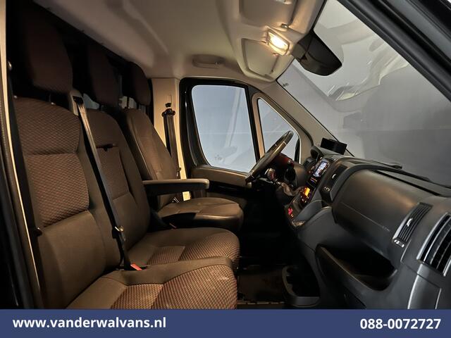 Peugeot BOXER 2.2 BlueHDi 141pk Bakwagen Laadklep Euro6 Airco | Camera | Navigatie | Cruisecontrol | LED Bijrijdersbank