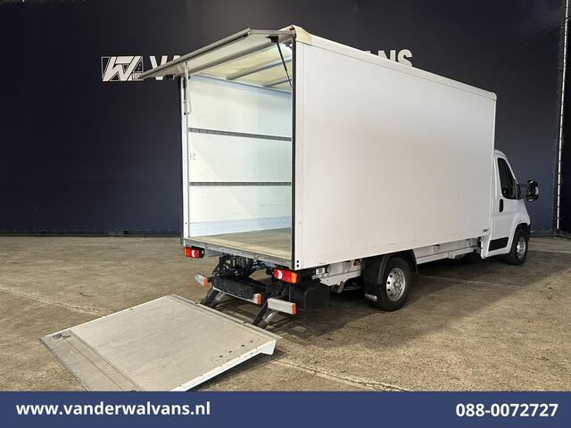 Peugeot BOXER 2.2 BlueHDi 141pk Bakwagen Laadklep Euro6 Airco | Cruisecontrol | 955kg laadvermogen Bijrijdersbank
