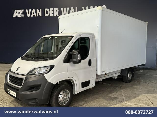 Peugeot BOXER 2.2 BlueHDi 141pk Bakwagen Laadklep Euro6 Airco | Cruisecontrol | 955kg laadvermogen Bijrijdersbank